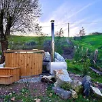 Kabanya, Lovely Tiny House In Cantabria Hoz de Anero