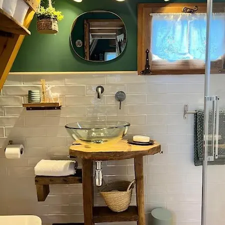 Nyaraló Kabanya, Lovely Tiny House In Cantabria *